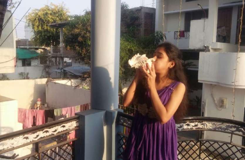 shreya.jpg 5 बजते ही गूंजने लगा राष्ट्र के लिए कृतज्ञता का नाद