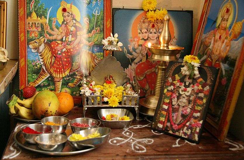worship in house #corona Worship: घर ही बने मंदिर और चर्च, यहीं से प्रार्थना और दुआ
