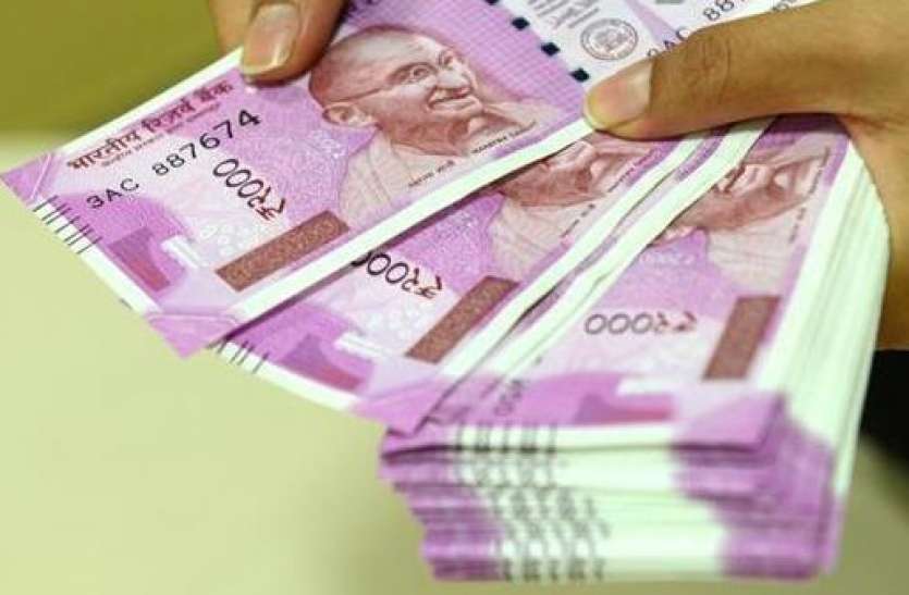 monthly_earning_from_mis.jpg Service Class के लोगों को बड़ी राहत दे सकती है सरकार, दोगुनी हो सकती Minimum Pension