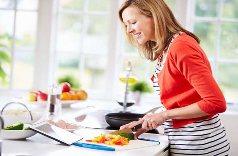 newwomencooking.jpg