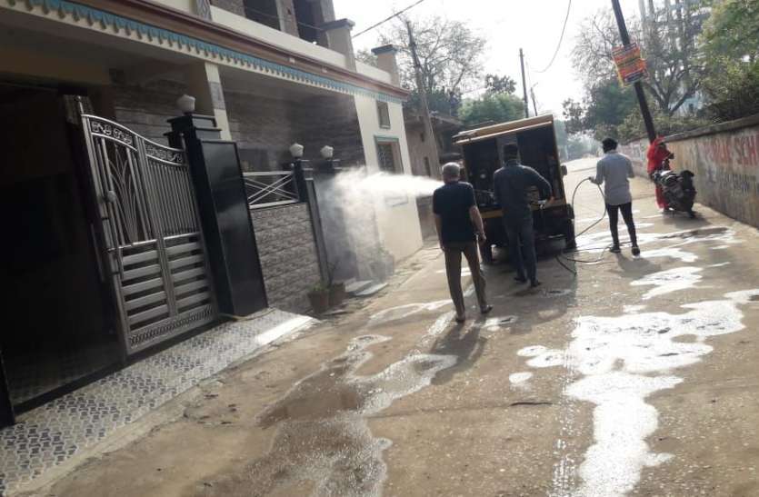 rewa शहर में लॉकडाउन के बीच निगमकर्मी मैदान में डटे, बोले मुश्किल वक्त में हमारी जिम्मेदारी अधिक