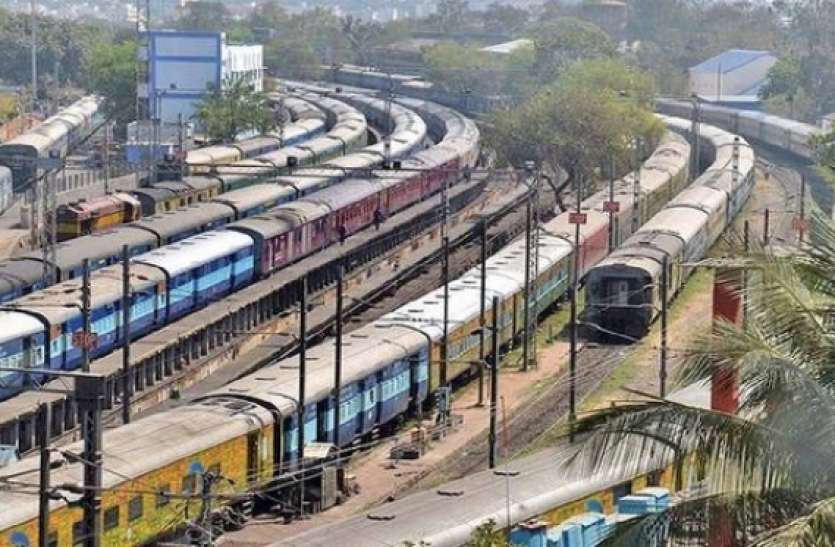 indian railway Coronavirus: लॉकडाउन के बीच रेलवे का बड़ा फैसला, 14 अप्रैल तक सभी ट्रेनों पर लगाया ब्रेक