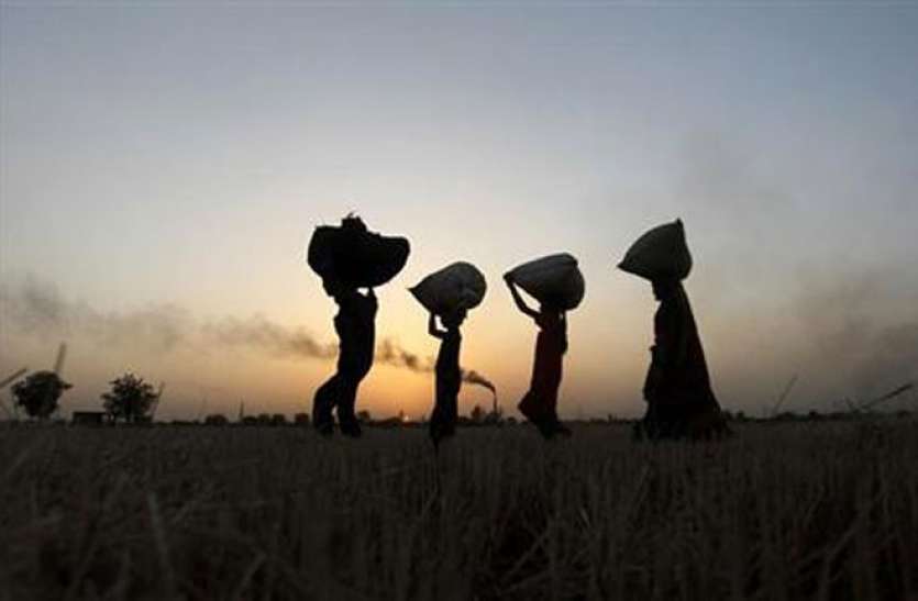 india_comman_man.jpg कोरोना वायरस की वजह से देश के हर आदमी को 6.50 लाख रुपए का नुकसान!