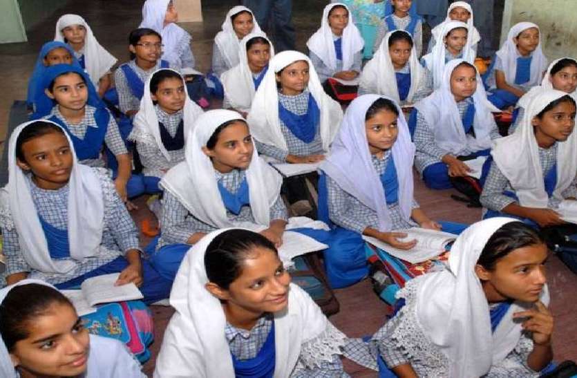 madarsa Coronavirus: लॉकडाउन के बावजूद मदरसे में 500 छात्राओं को जबरन रखा गया, पुलिस ने उठाया यह कदम