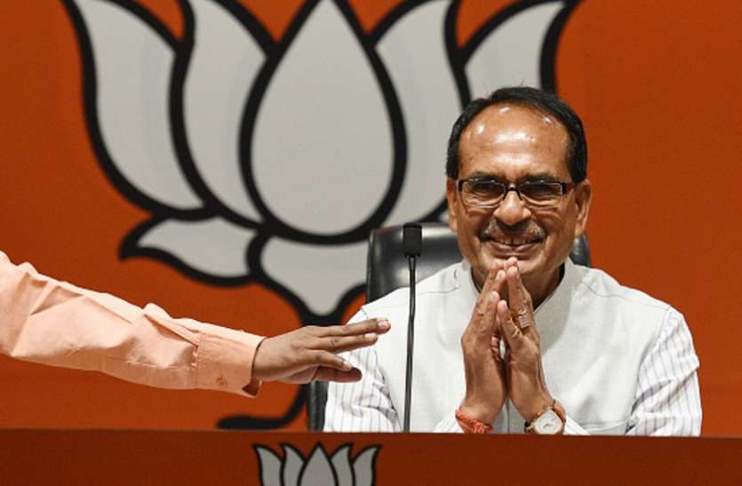 कोरोना वायरस: सीएम ने 1 महीने का वेतन राहत कोष के लिए दिया, विधायकों से अपील- आप भी योगदान दीजिए कोरोना वायरस: सीएम ने 1 महीने का वेतन राहत कोष के लिए दिया, विधायकों से अपील- आप भी योगदान दीजिए