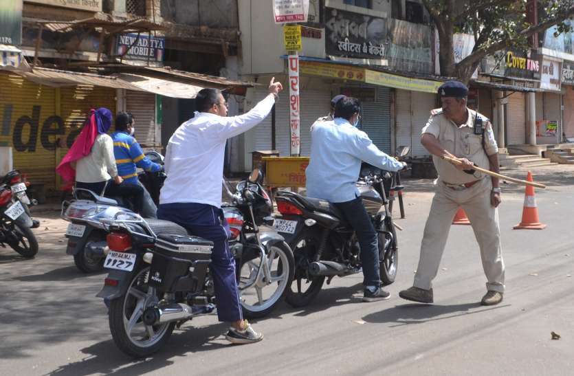 अब कफ्र्यू में दोपहर 12 बजे बाद पुलिस की सख्ती अब कफ्र्यू में दोपहर 12 बजे बाद पुलिस की सख्ती