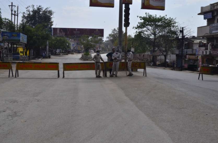 Corona virus: Silence from day one in 21 day lockdown लॉकडाउन के बीच सरकार का राहत पैकेज