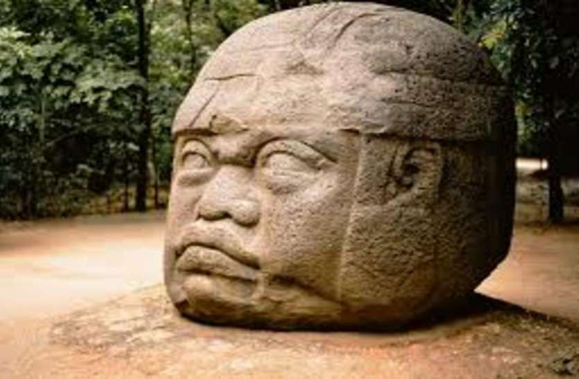 stone1.jpg आधी रात में नींद में पत्थर बनने लगे लोग, कोरोना के चलते गर्म हुआ अफवाहों का दौर