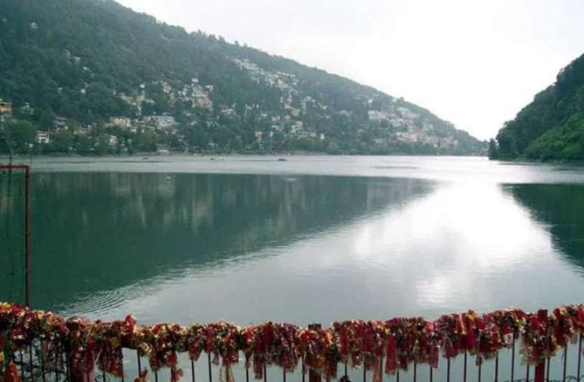 teer.jpg कोरोना वायरस : नैनी झील पर अचानक बने तीर ने जगाई उम्मीद, लोग मान रहे हैं भगवान का संकेत