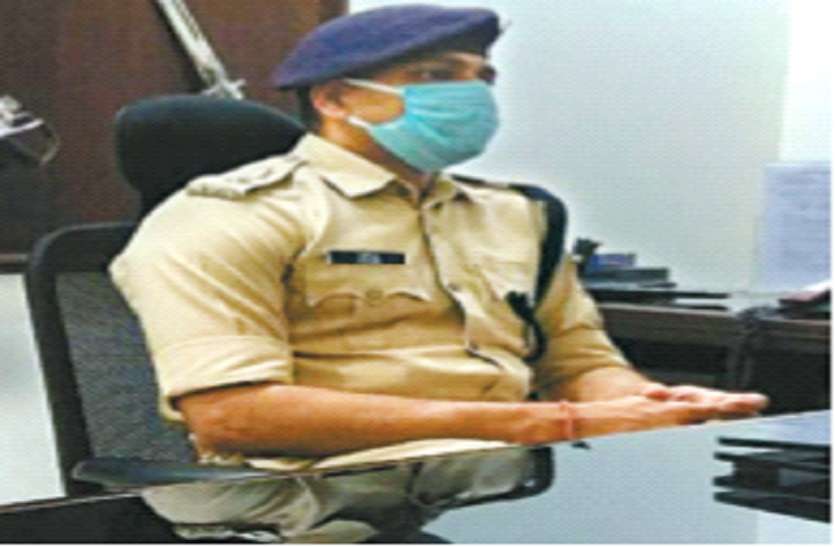 Newspapers doing commendable work in emergency situations: SP इमरजेंसी हालातों में सराहनीय काम कर रहे अखबार: एसपी