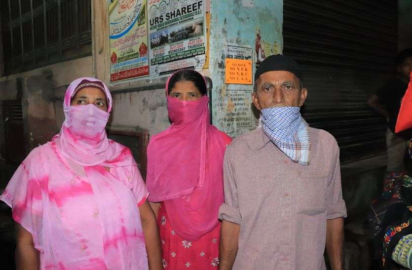Lock Down : मां के अंतिम दर्शन से महरूम रह गए जायरीन Lock Down : मां के अंतिम दर्शन से महरूम रह गए जायरीन