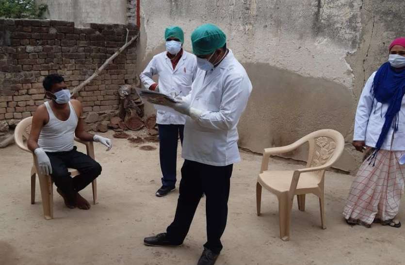 , Corona : ट्रेन के एसी कोच के ऑपरेटर की तबीयत बिगड़ी, सफर कर रहे तीन सफाईकर्मी भी जयपुर रैफर