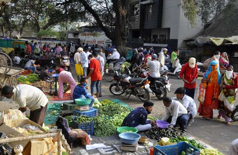 निर्धारित दूरी के लिए गोले बना दिए कोरोनाबंदी में घर पर जरूरतों की सामग्री के लिए बढ़ सकता है संकट, यहां जानिए वर्तमान हालात