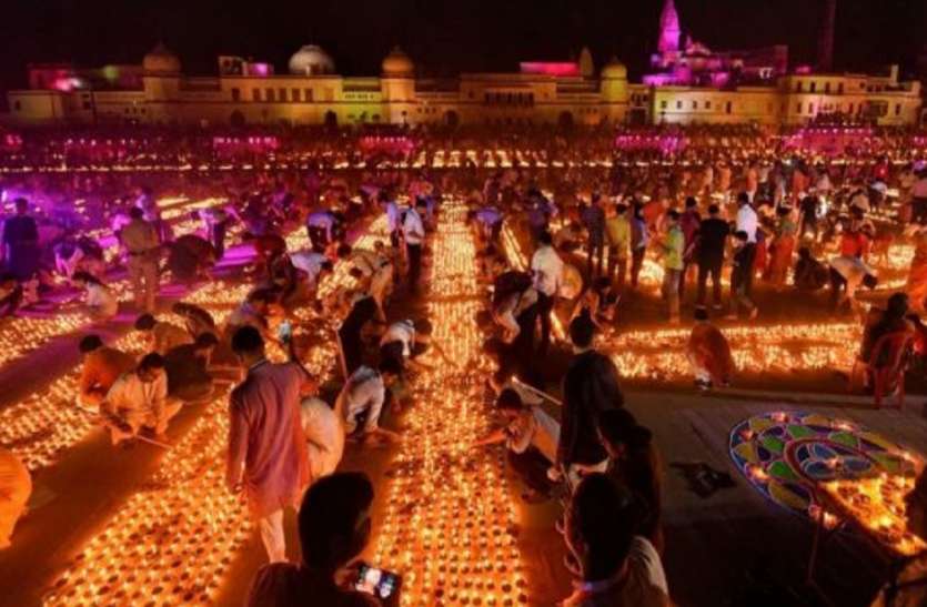 अयोध्या के रामलला मेले पर कोरोना वायरस की नजर, टूटी हजारों वर्षों की परंपरा अयोध्या के रामलला मेले पर कोरोना वायरस की नजर, टूटी हजारों वर्षों की परंपरा