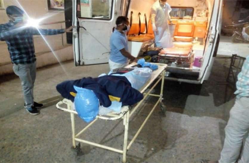 बीमार हो तो डायल करें १०८ नंबर, घर लेने आएगी एम्बूलेंस बीमार हो तो डायल करें १०८ नंबर, घर लेने आएगी एम्बूलेंस