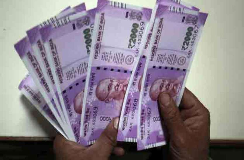 epf_money.jpg केश शिल्पियों ने भी सरकार से मांगी आर्थिक मदद