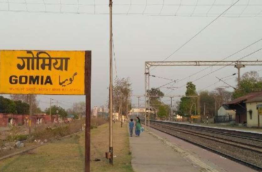 नवी मुंबई में फंसे बोकारो के 63 श्रमिक खाने-पीने को तरसे नवी मुंबई में फंसे बोकारो के 63 श्रमिक खाने-पीने को तरसे