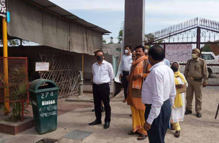 कोविड-19 - लाॅक डाउन के दौरान कम्युनिटी किचन के प्रयोग पर जोर कोविड-19 - लाॅक डाउन के दौरान कम्युनिटी किचन के प्रयोग पर जोर