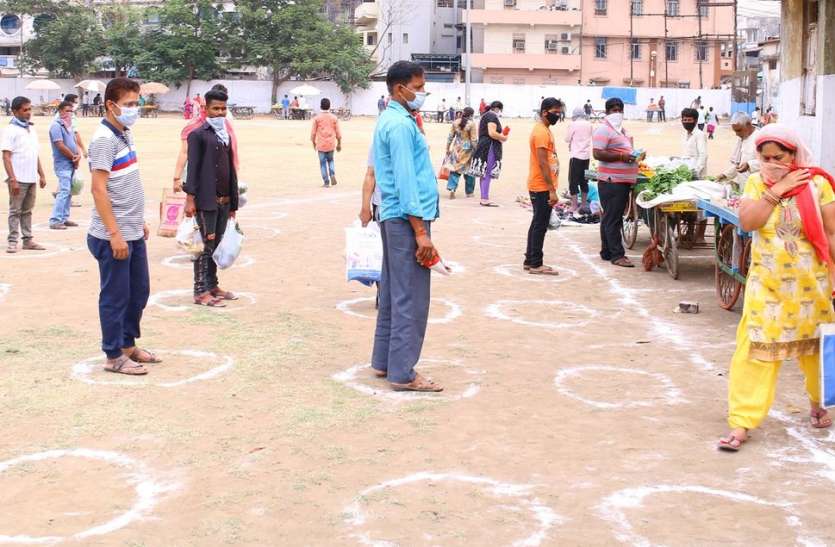कोरोना लॉकडाउन: नगरपालिका ने संभाली व्यवस्थाएं कोरोना लॉकडाउन: नगरपालिका ने संभाली व्यवस्थाएं