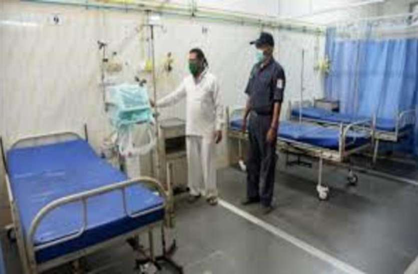 ward1.jpg लॉकडाउन : जायजा लेने निकले थे लोग तो प्रशासन ने पकड़कर थमाया सफाई का काम