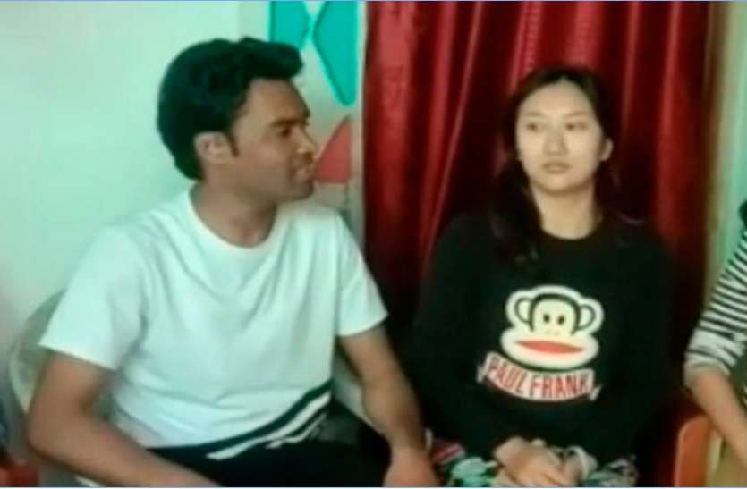 छत्तीसगढ़ : चीन के योग शिक्षक लोकेश ध्रुव ने बताई कोरोना वायरस को हराने का तरीका, की ये अपील छत्तीसगढ़ : चीन के योग शिक्षक लोकेश ध्रुव ने बताई कोरोना वायरस को हराने का तरीका, की ये अपील