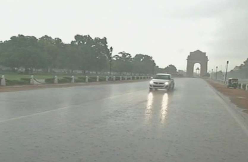 weather report मौसम अपडेटः दिल्ली-एनसीआर में बारिश से लुढ़का पारा, हरियाणा में ऑरेंज अलर्ट