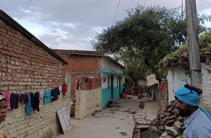 rewa लॉकडाउन में दिहाड़ी काम करने वालों का कैसे कट रहा जीवन, यहां जानिए उन्हीं की जुबानी