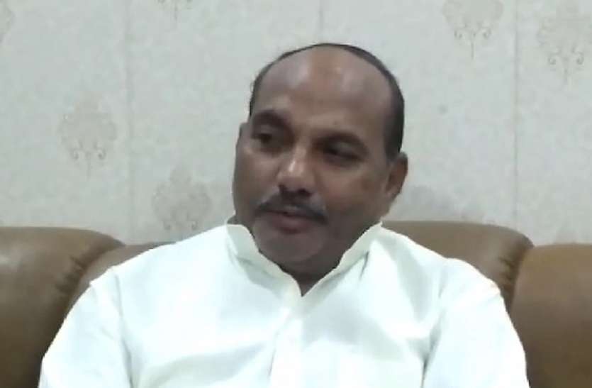 कोरोना वायरस से बचाव के लिए विधायक ने दी 20 लाख की धनराशि कोरोना वायरस से बचाव के लिए विधायक ने दी 20 लाख की धनराशि