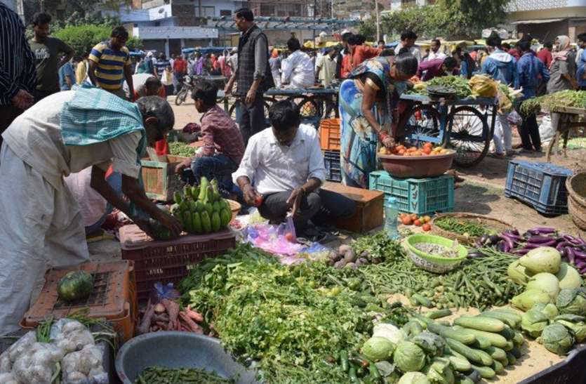 लॉकडाउन को लेकर कानपुर में बड़ा फैसला: अब नहीं लगेगी रामादेवी सब्जी मंडी लॉकडाउन को लेकर कानपुर में बड़ा फैसला: अब नहीं लगेगी रामादेवी सब्जी मंडी
