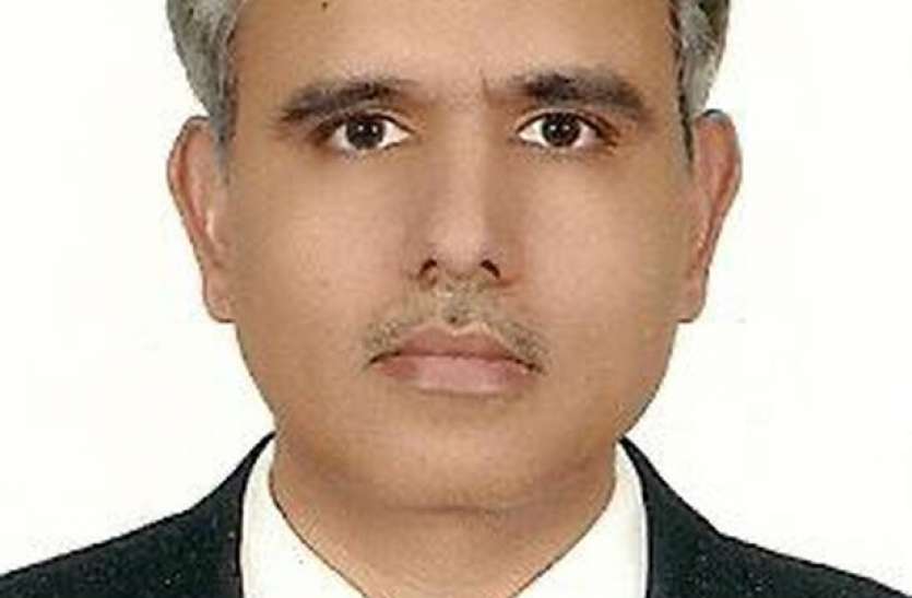 ब्रिटेन की तरह भारत में भी कॉरपोरेट जगत आगे आए, अभी दवा तैयार होने में समय लगेगा: डॉ.पुरोहित ब्रिटेन की तरह भारत में भी कॉरपोरेट जगत आगे आए, अभी दवा तैयार होने में समय लगेगा: डॉ.पुरोहित