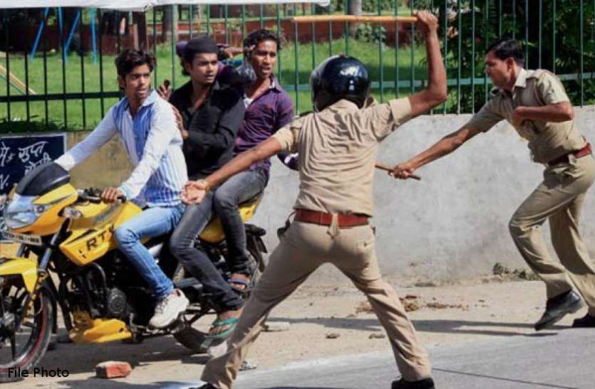 DGP ने कहा, लॉक डाउन के दौरान आम जनता से दुर्व्यवहार, मारपीट होने पर ASP और CSP होंगे जिम्मेदार DGP ने कहा, लॉक डाउन के दौरान आम जनता से दुर्व्यवहार, मारपीट होने पर ASP और CSP होंगे जिम्मेदार