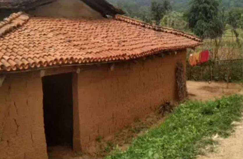 यहां के आदिवासी कोरोना से बचने के लिए कर रहे हैं यह काम यहां के आदिवासी कोरोना से बचने के लिए कर रहे हैं यह काम