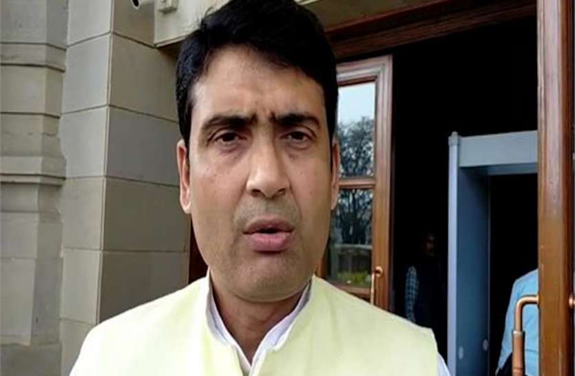 , कोरोना से बचाव के लिए एमएलसी दीपक सिंह ने दान किया अपना पूरा वेतन