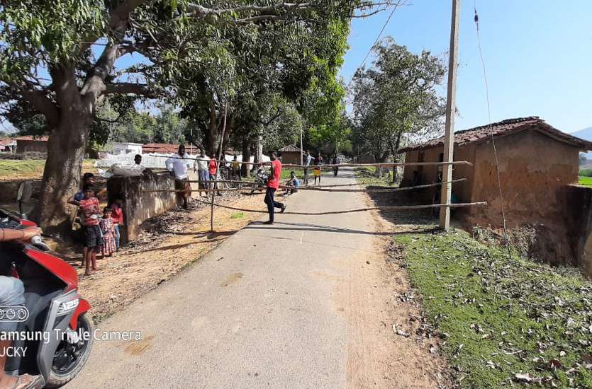 लॉकडाउन के बीच अनोखा फरमान: छत्तीसगढ़ के इस पंचायत में घुसे तो लगेगा 500 रुपए का जुर्माना, पिटाई सेवा अलग से