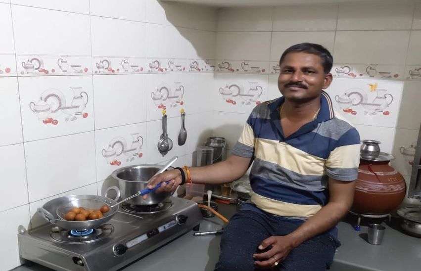 Lock Down : पुरुषों ने संभाला घर, रसोई से लेकर सफाई में भी दखल