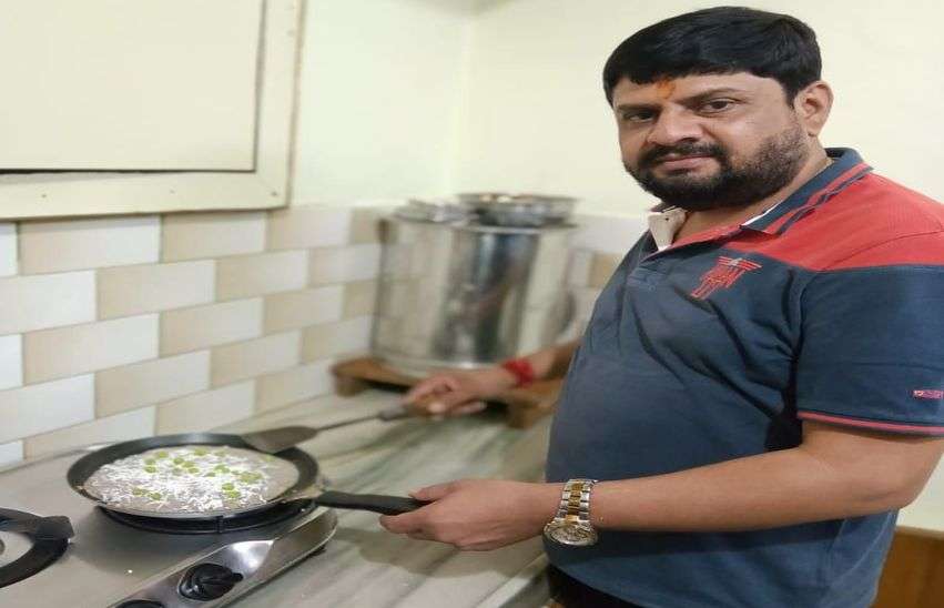 Lock Down : पुरुषों ने संभाला घर, रसोई से लेकर सफाई में भी दखल