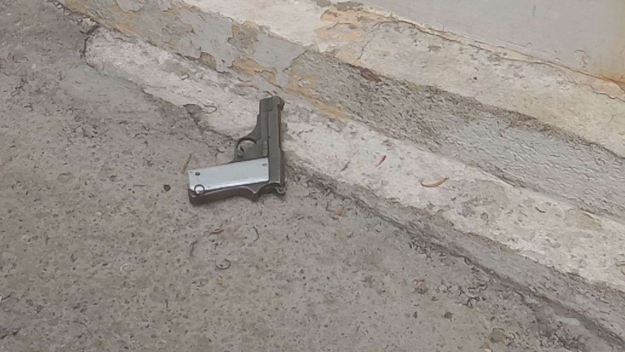 pistol.jpg