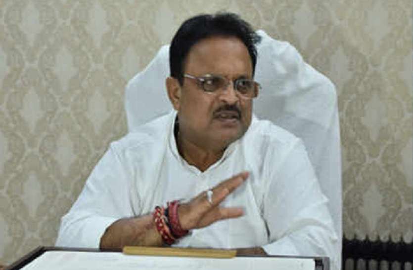 Dr Raghu Sharma चिकित्सा मंत्री ने डॉक्टर्स डे पर दी शुभकामनाएं, कहा इस साल की थीम ‘कोविड-19 की मृत्यु दर कम करना