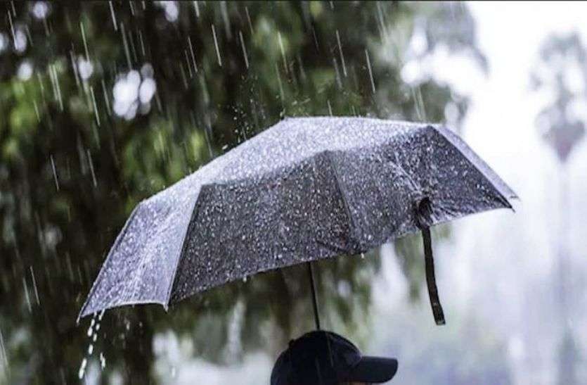 rain stop peoples Ajmer lock down: बरसात ने लगाई लोगों पर कुछ लगाम, सडक़ों पर भीड़ कम