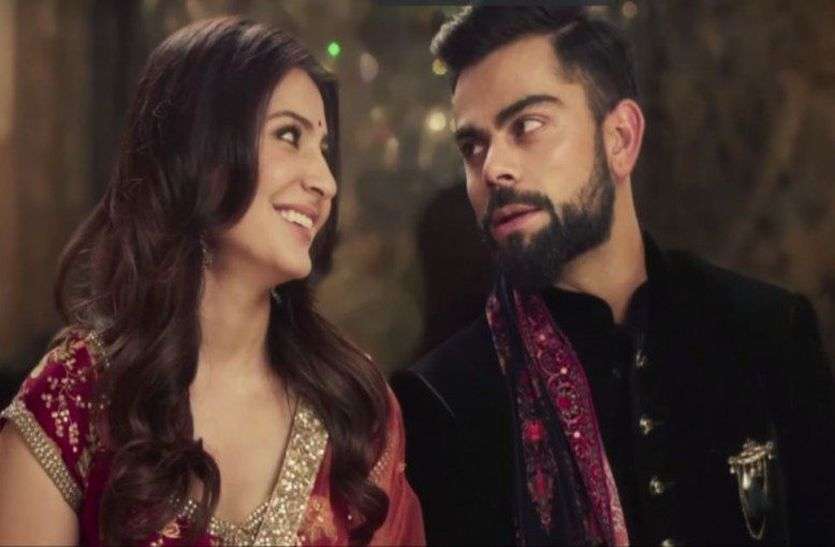 virat kohli and anushka Sharma लॉकडाउन : हेयरस्टाइलिस्ट बनीं अनुष्का, किया विराट का हेयरकट, देखें वीडियो