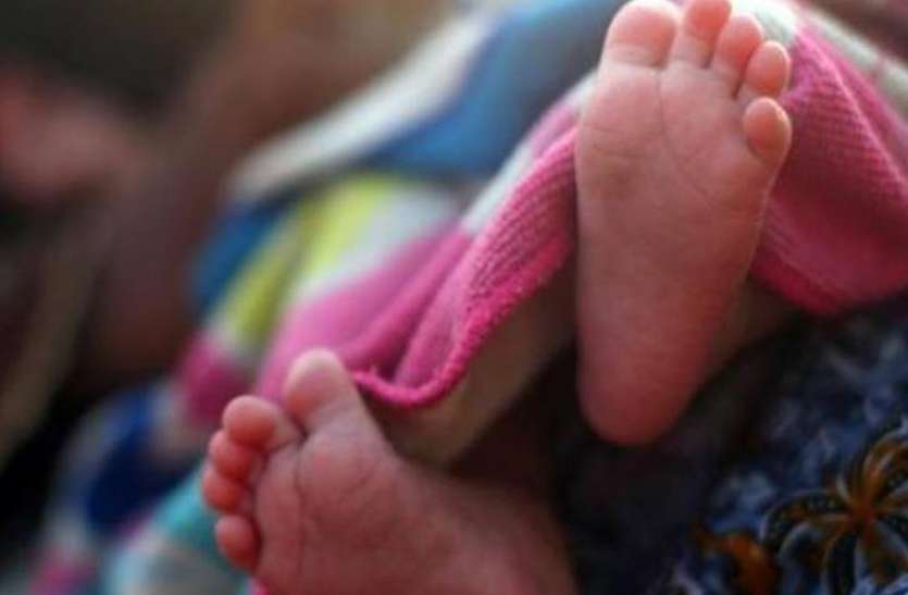 chiild died अमरीका में कोरोना वायरस से संक्रमित एक साल से भी कम उम्र के शिशु की मौत