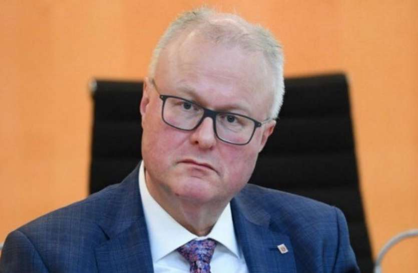 thomas scafer german minister जर्मन स्टेट हेसे के वित्त मंत्री थॉमस शेफर ने कोरोना वायरस संकट से चिंतित होकर की आत्महत्या