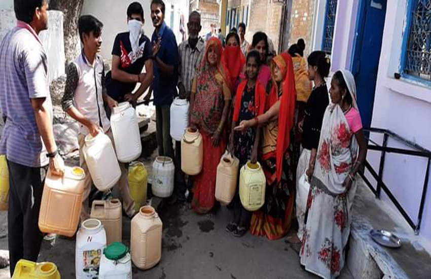  People of Rajmahal protested for water supply