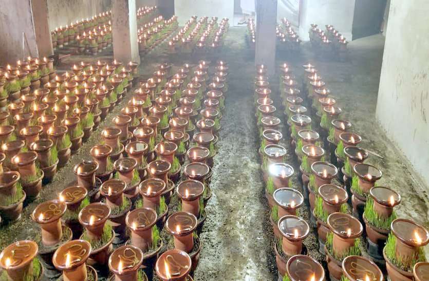 There will be immersion of Jyoti Kalas by offering Gangajal in Patal Bhairavi temple… पाताल भैरवी मंदिर में गंगाजल अर्पित कर ज्योति कलशों का होगा विसर्जन ...