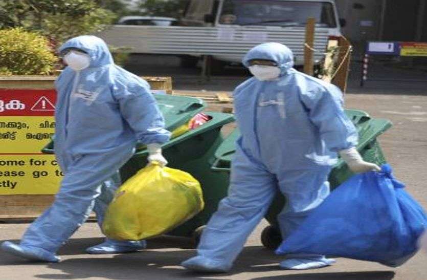 Corona Virus: एक दिन आइसोलेशन के बाद फिर काम पर लौटे तीन डॉक्टर व चार नर्सिंगकर्मी कोरोना पॉजिटिव मिलने पर होम आइसोलेट हुए तीन डॉक्टर सहित 9 कर्मचारी एक दिन बाद ही वापस लौटे अस्पताल