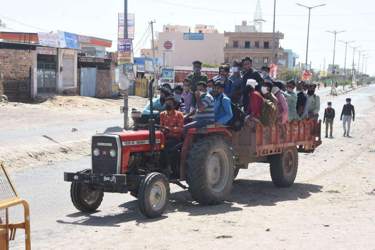 People Travelling After Lockdown In Rajasthan Due To ...