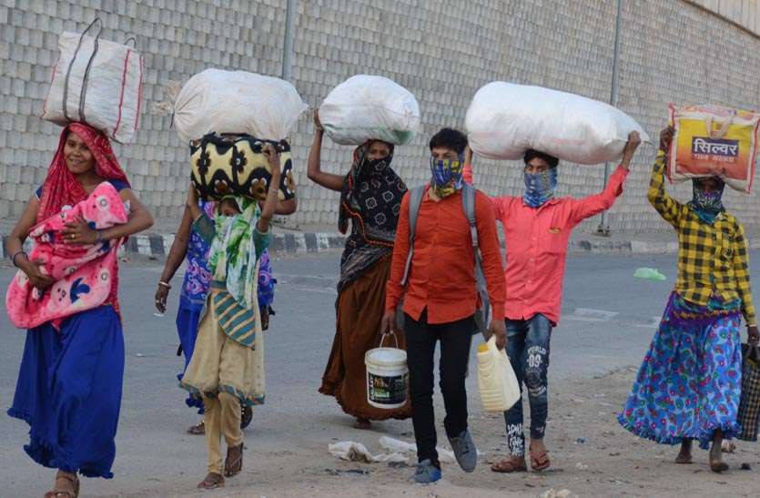 कोरोना वायरस: छिप कर आने का सिलसिला जारी, स्क्रीनिंग से बच रहे प्रवासी लोग, प्रशासन के मंसूबों पर फिर न जाए पानी कोरोना वायरस: छिप कर आने का सिलसिला जारी, स्क्रीनिंग से बच रहे प्रवासी लोग, प्रशासन के मंसूबों पर फिर न जाए पानी