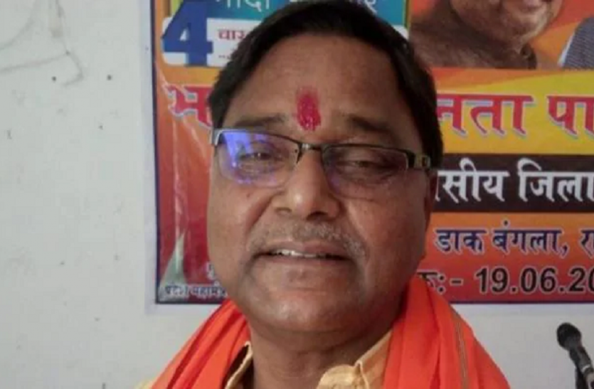n.png Coronavirus: लॉकडाउन में पूर्व भाजपा सांसद घर में करवा रहे थे फिल्म की शूटिंग, FIR दर्ज