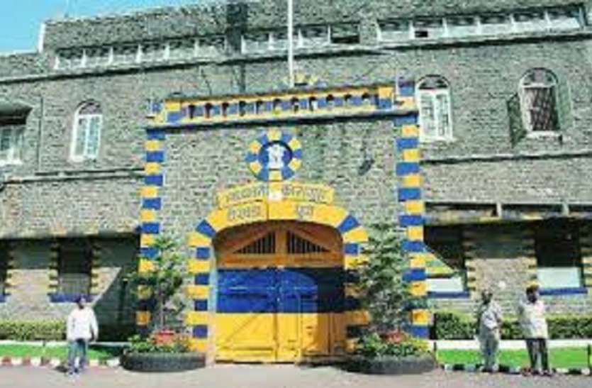 Corona महाराष्ट्र के 37 जेलों में बंद 601 कैदी पैरोल पर रिहा Corona महाराष्ट्र के 37 जेलों में बंद 601 कैदी पैरोल पर रिहा