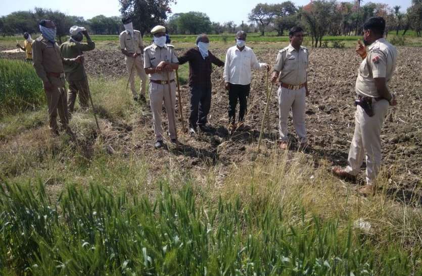 Panther attacked and injured four men पैंथर ने चार जनों पर हमला कर घायल कर दिया